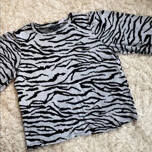 Social Standard by Sanctuary Bold Zebra Pattern Sweater in Black and Gray